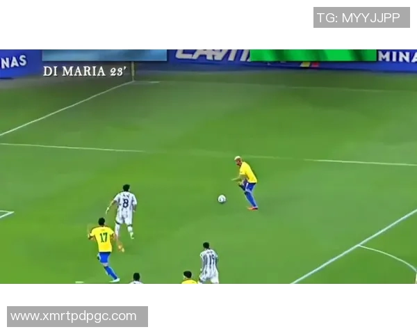 鲁能与国安激战正酣足球比赛精彩瞬间回顾与分析